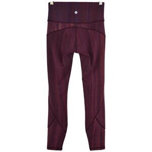 lululemon In Movement Tight 25" *Everlux Size 4 in Linear Spray Dye White Garnet
